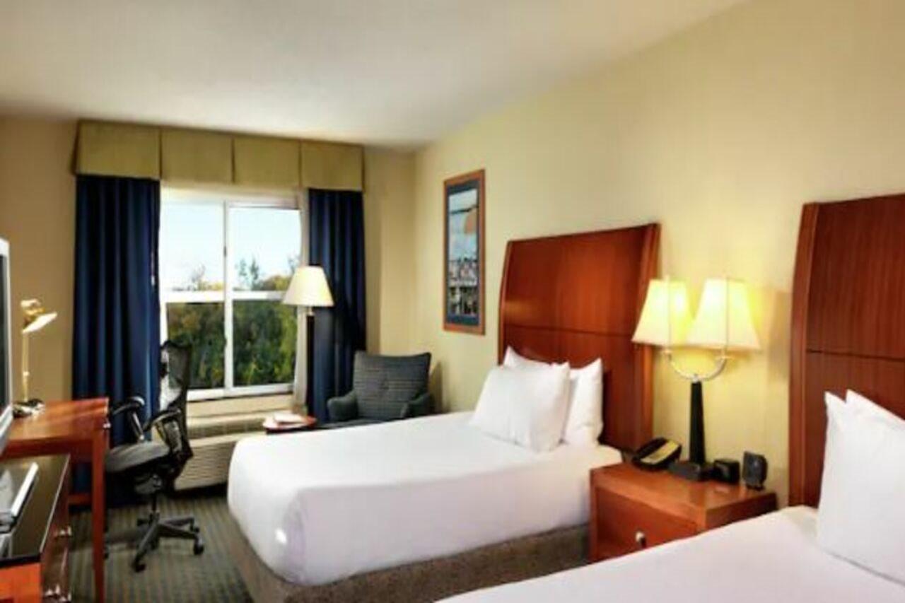 Hilton Garden Inn Milford Exterior foto